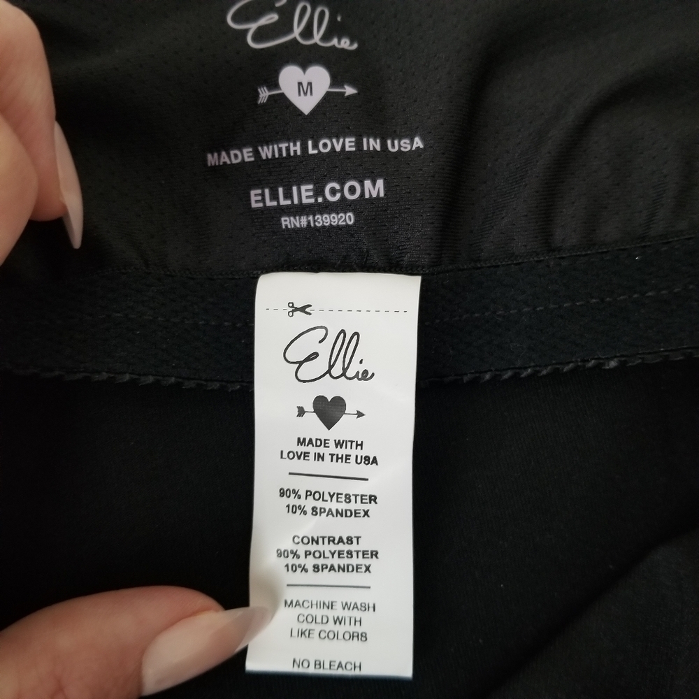 Ellie Workout Tank Black/Navy Activewear in Size M - Picture 8 of 12